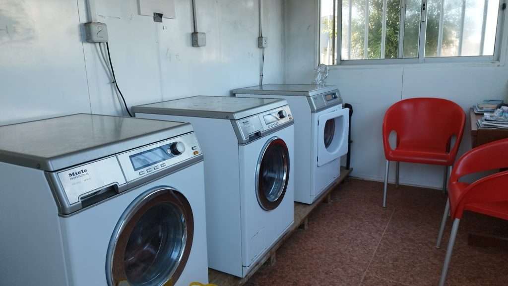 Lavandaria - Parque Autocaravanas das Açoteias
